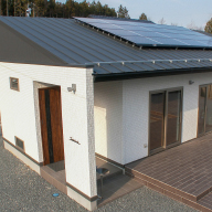 住まいは新しく建てましたが、やっぱりスーパーウォールです。